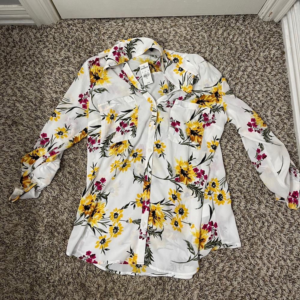 brand new express flowered blouse !